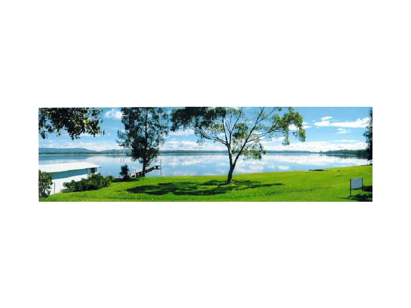 211 Grand Parade, Bonnells Bay NSW 2264