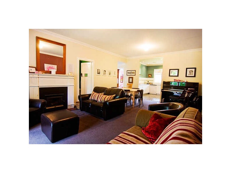 293 Freemans Drive, Cooranbong NSW 2265