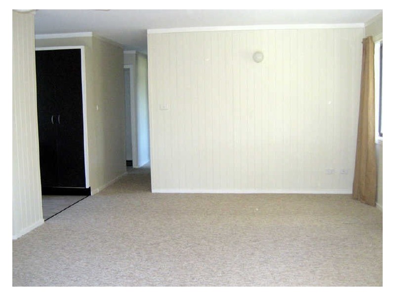 156 Macquarie Street, Morisset NSW 2264