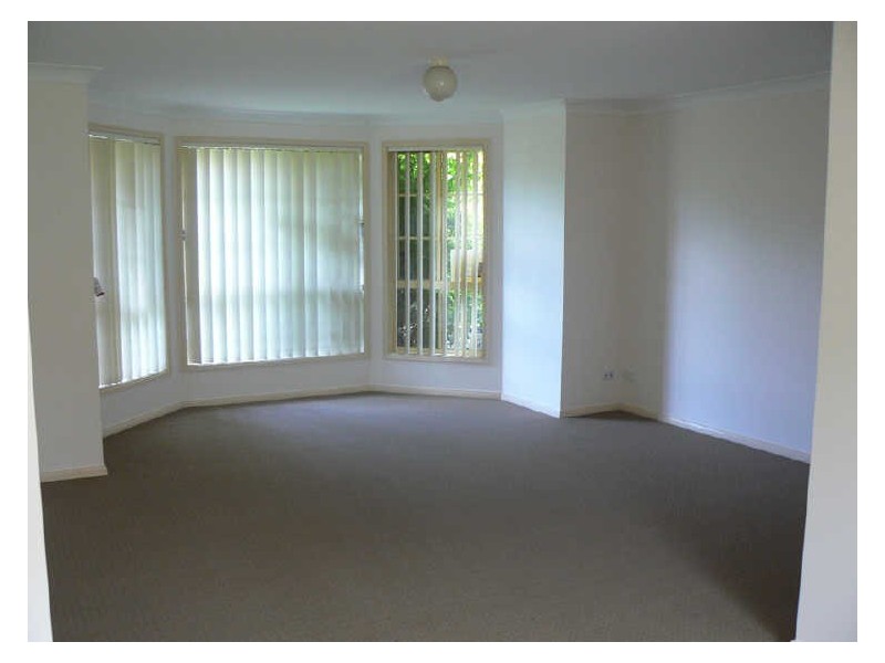 17 Rhodes Parade, Windermere Park NSW 2264