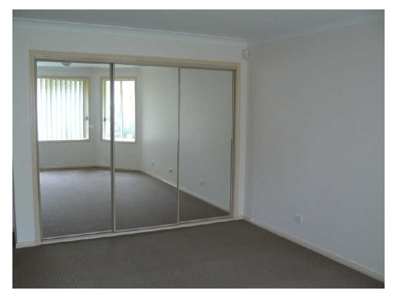 17 Rhodes Parade, Windermere Park NSW 2264
