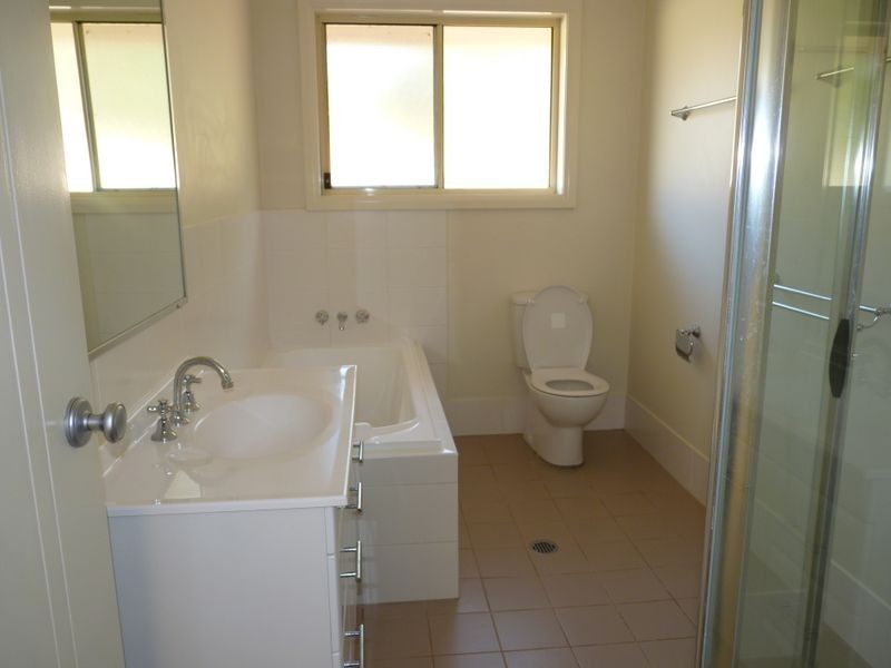 14 Goldenia Close, Morisset NSW 2264