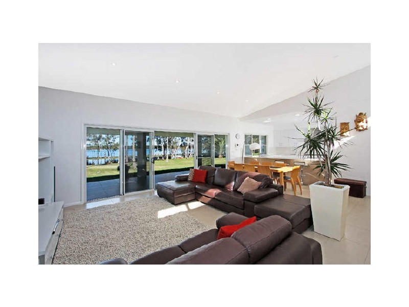 98 Stingaree Point Drive, Dora Creek NSW 2264
