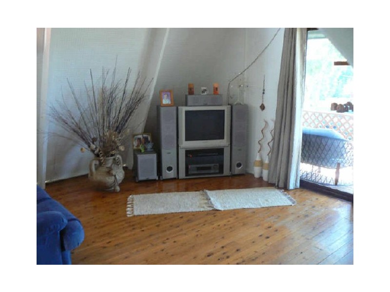 29 Quinalup Street, Gwandalan NSW 2259