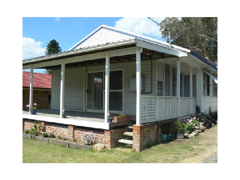 4 Hervey Street, Windermere Park NSW 2264