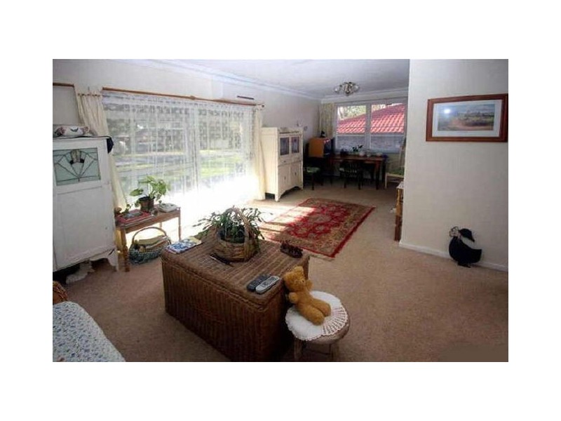 4 Hervey Street, Windermere Park NSW 2264