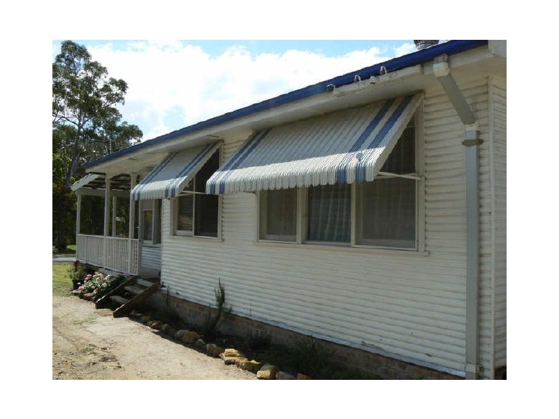 4 Hervey Street, Windermere Park NSW 2264