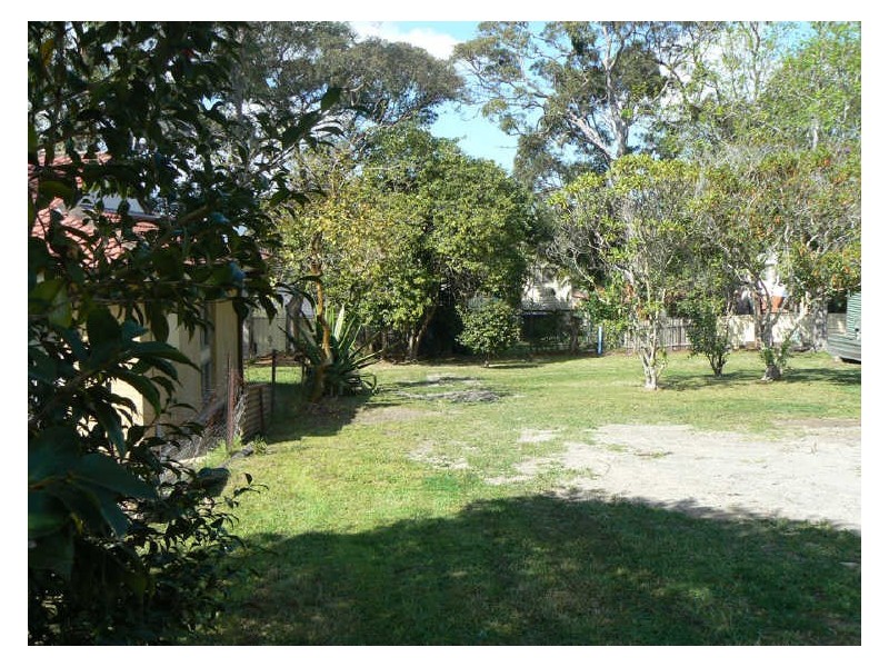 34 Churchill Crescent, Windermere Park NSW 2264