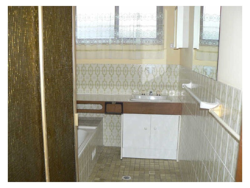 39 Anembo Avenue, Summerland Point NSW 2259