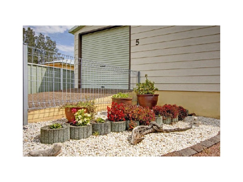 5 Cowell Street, Dora Creek NSW 2264