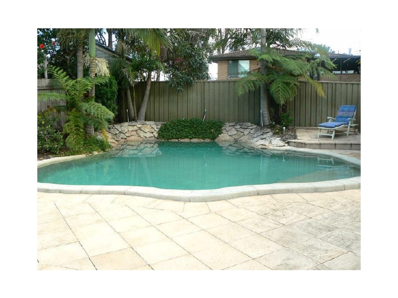 12 Dandaraga Road, Brightwaters NSW 2264