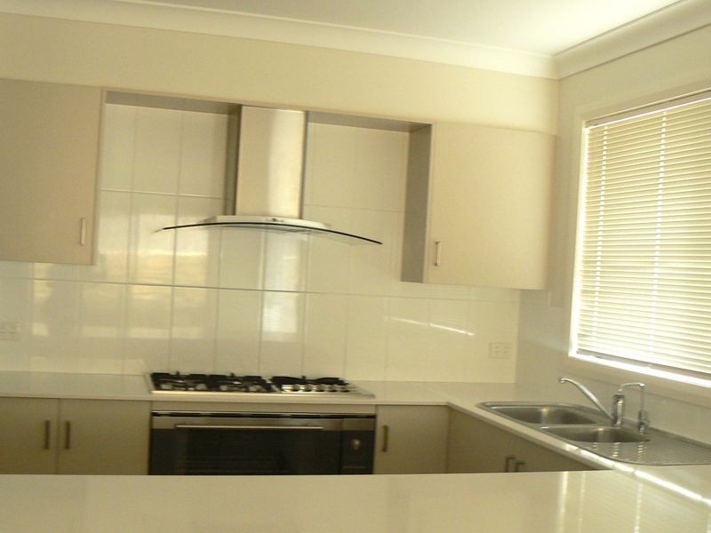 8 Celestial Drive, Morisset Park NSW 2264