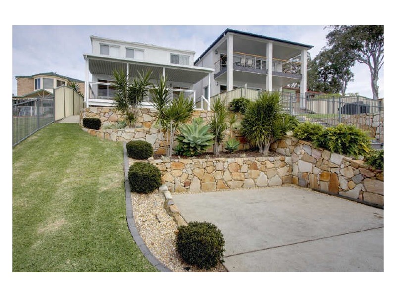 18A Scott Road, Mannering Park NSW 2259