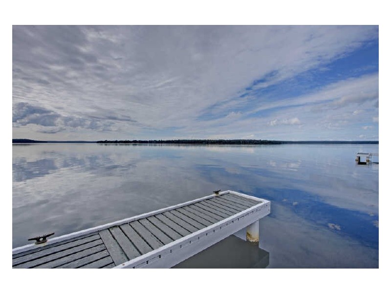 18A Scott Road, Mannering Park NSW 2259