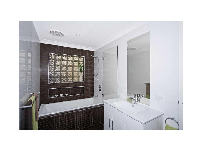 196 Dandaraga Road, Mirrabooka NSW 2264