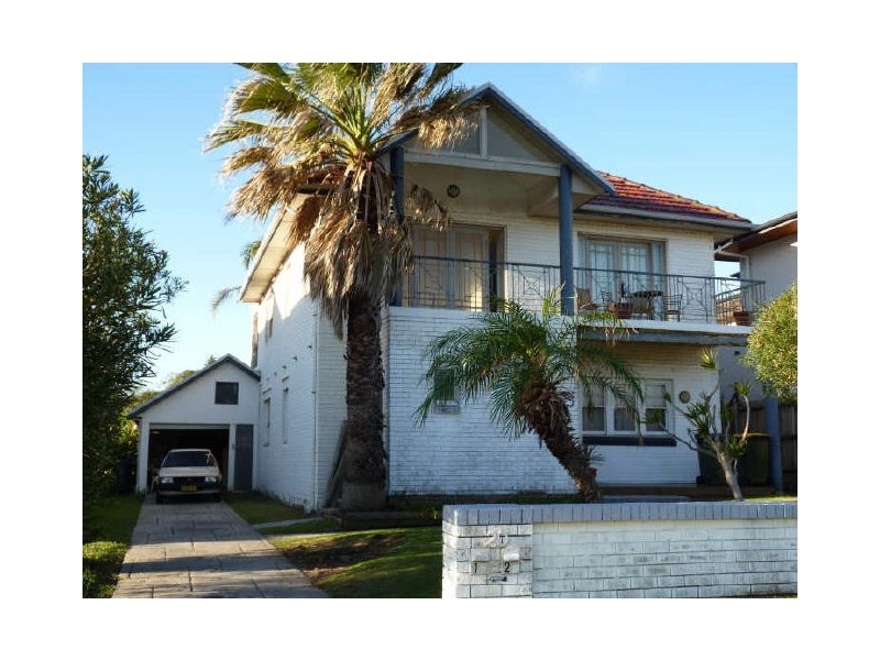 1//20 Parkway Avenue, Bar Beach NSW 2300