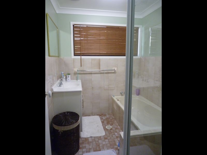 25 Dora Street, Morisset NSW 2264