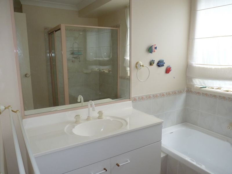 11A Macquarie Street, Morisset Park NSW 2264