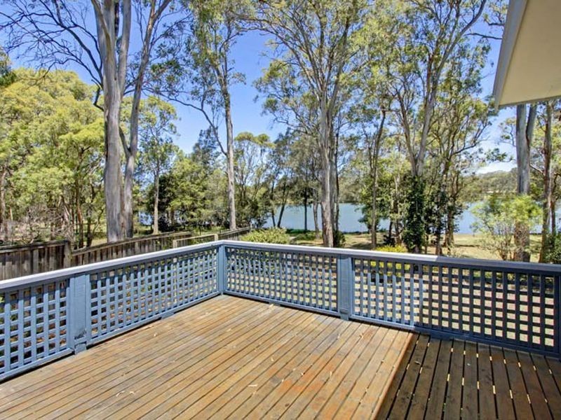 12 Rhodes Parade, Windermere Park NSW 2264