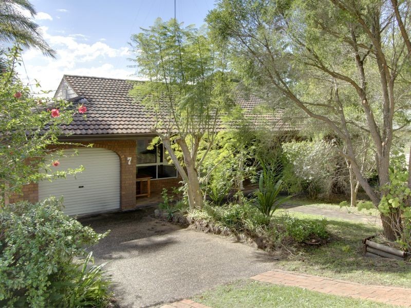7 Lake Road, Balcolyn NSW 2264