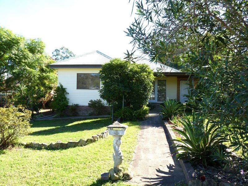 1 Fassifern Street, Morisset NSW 2264