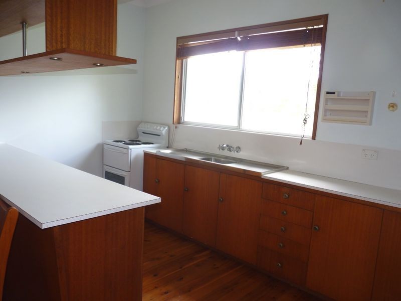 107 Grand Parade, Bonnells Bay NSW 2264