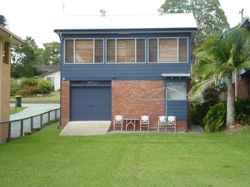 107 Grand Parade, Bonnells Bay NSW 2264