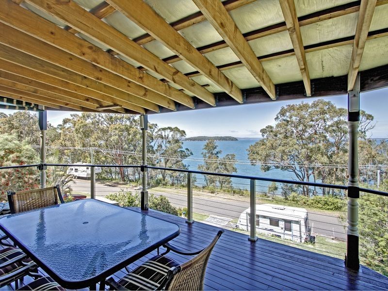 57 Beach Road, Wangi Wangi NSW 2267