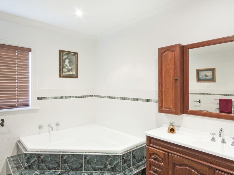 57 Beach Road, Wangi Wangi NSW 2267