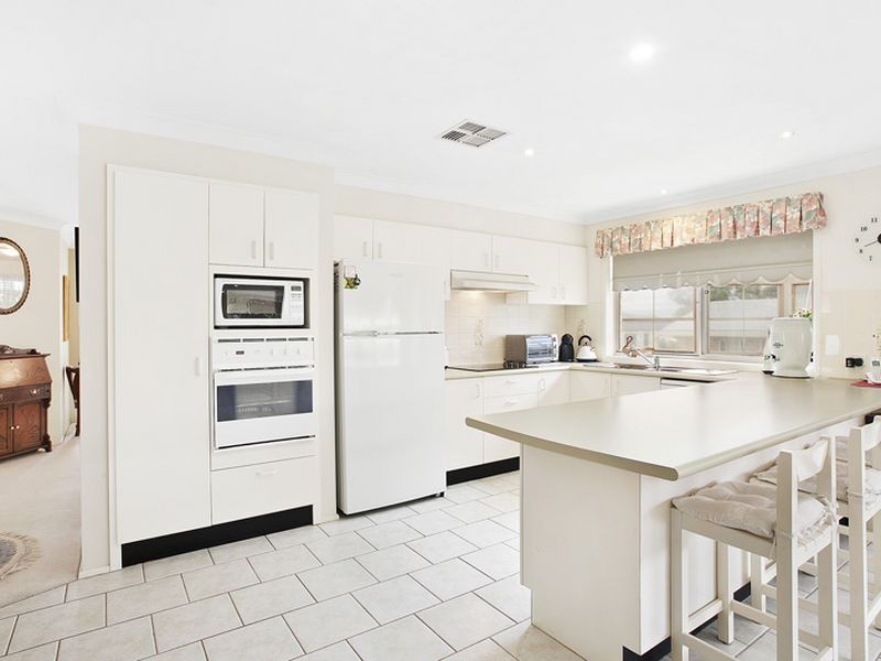 186 Grand Parade, Bonnells Bay NSW 2264