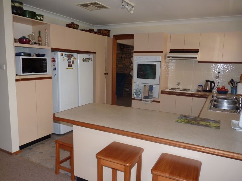150 Freemans Drive, Morisset NSW 2264