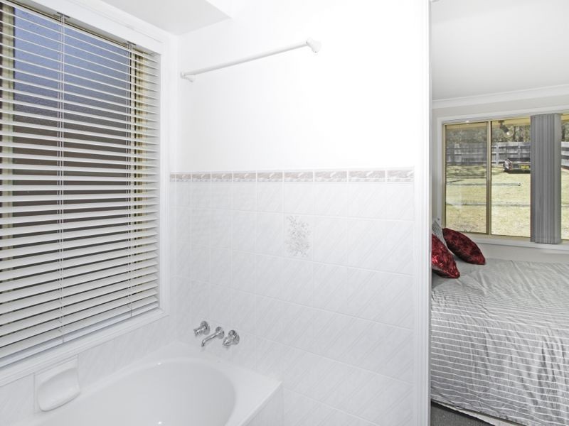 28 Maitland Avenue, Sunshine NSW 2264