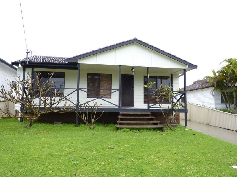 144 Macquarie Street, Morisset NSW 2264