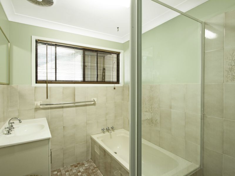 25 Dora Street, Morisset NSW 2264