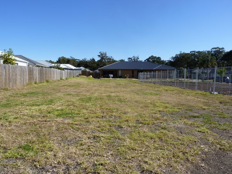 Lot 407 (N Edgewater Drive, Morisset Park NSW 2264