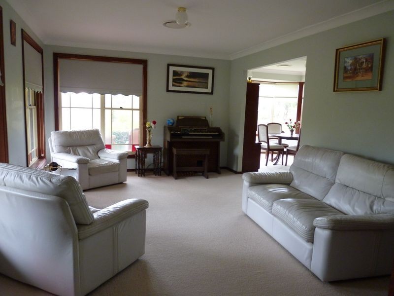 2 Jacaranda Close, Cooranbong NSW 2265