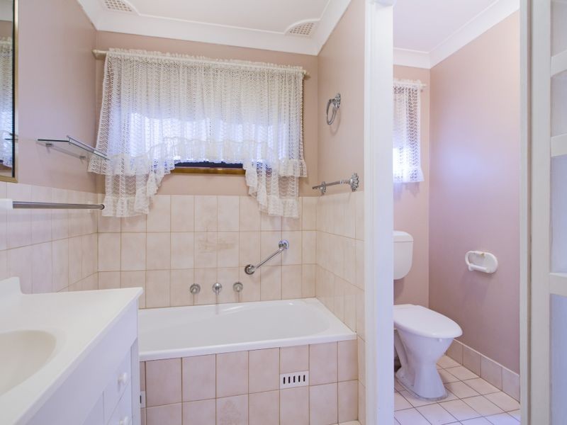 61 Asquith Avenue, Windermere Park NSW 2264