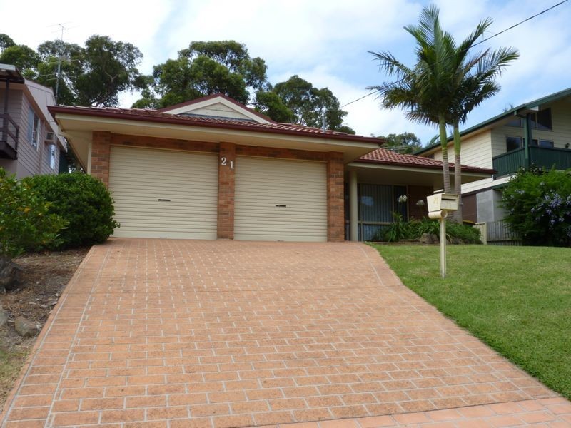 21 Rhodes Parade, Windermere Park NSW 2264