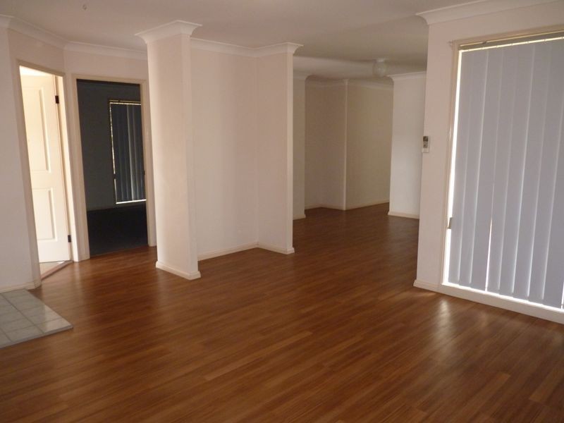 21 Rhodes Parade, Windermere Park NSW 2264
