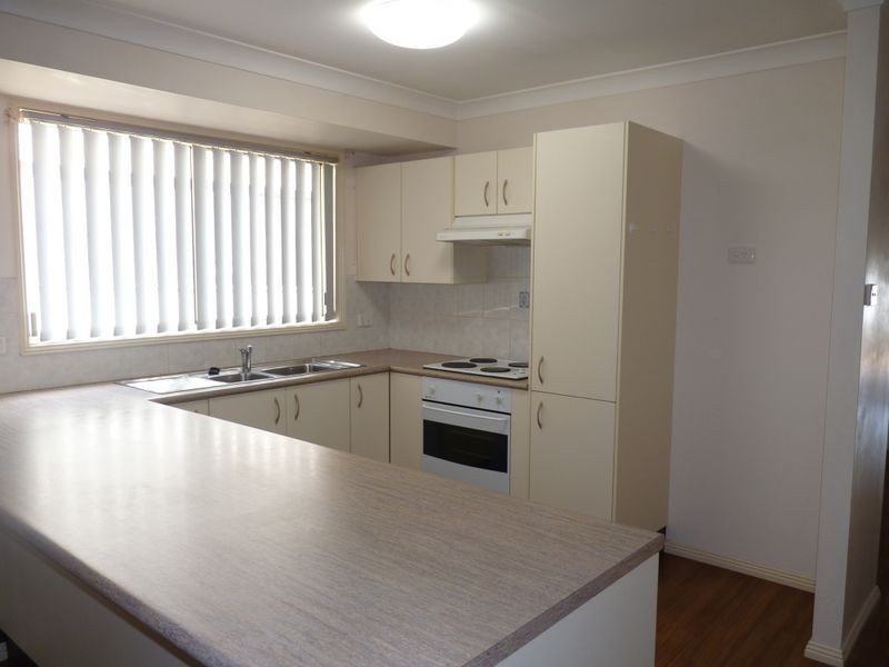 21 Rhodes Parade, Windermere Park NSW 2264