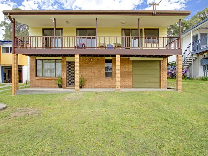 8 Maitland Street, Sunshine NSW 2264