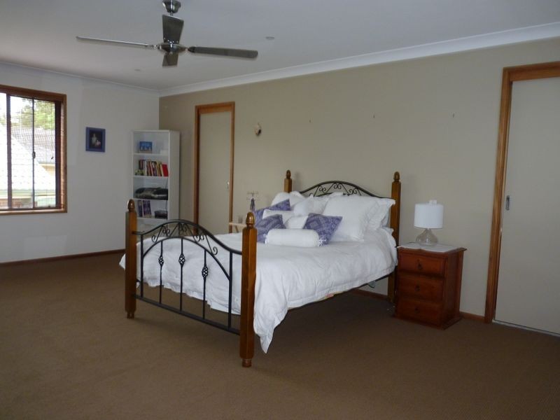 17 Mirrabooka Rd, Mirrabooka NSW 2264