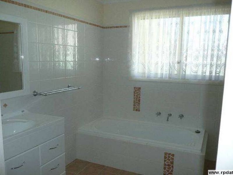 710 Freemans Drive, Cooranbong NSW 2265