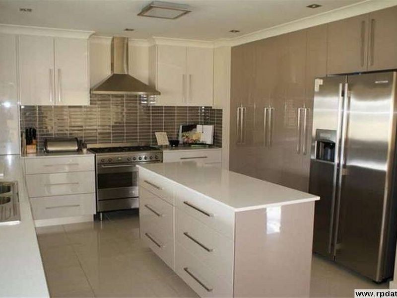 196 Freemans Drive, Morisset NSW 2264