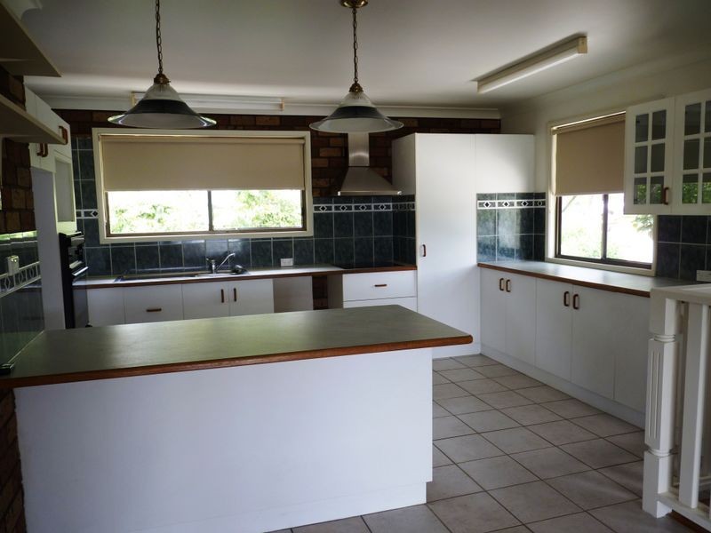 102 Grand Parade, Bonnells Bay NSW 2264