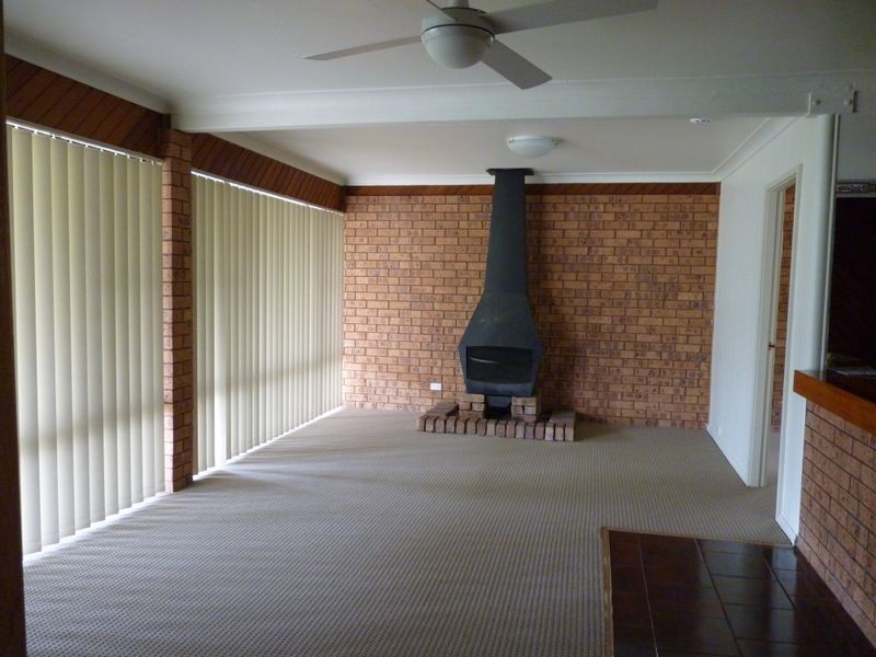 102 Grand Parade, Bonnells Bay NSW 2264