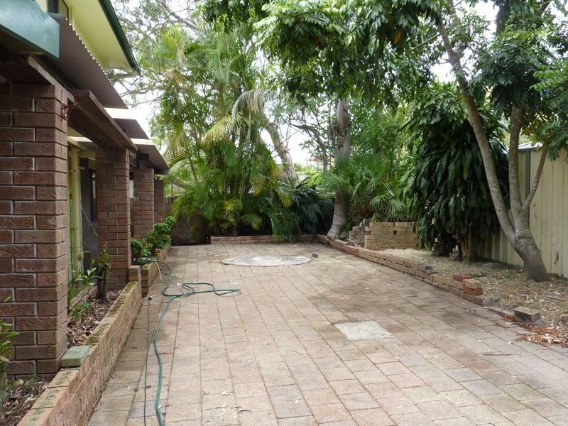 102 Grand Parade, Bonnells Bay NSW 2264