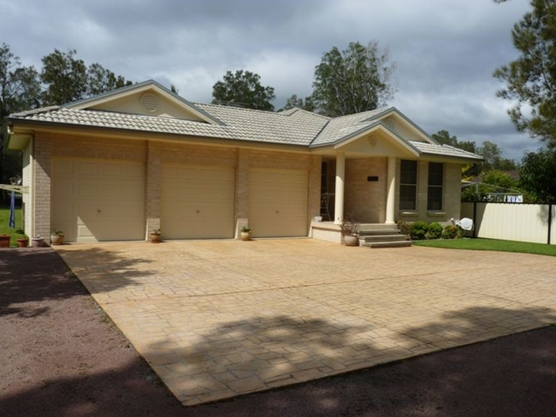 254 Dora Street, Dora Creek NSW 2264