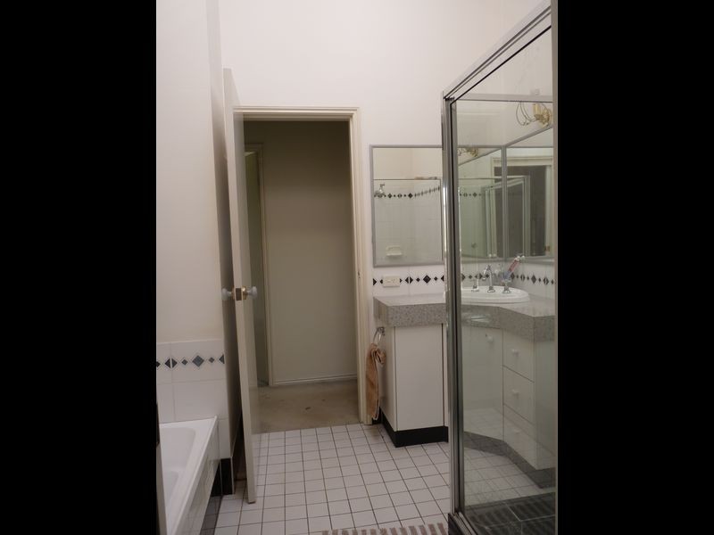 11 High Street, Wyee Point NSW 2259
