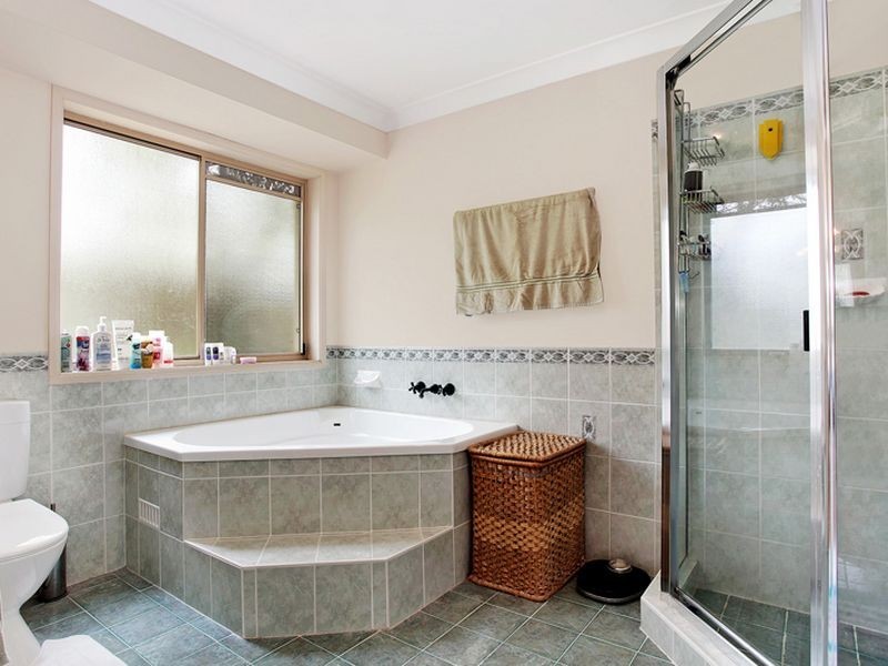 4 Lakeview Road, Morisset Park NSW 2264